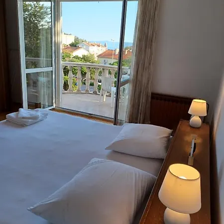 Emilija * Makarska