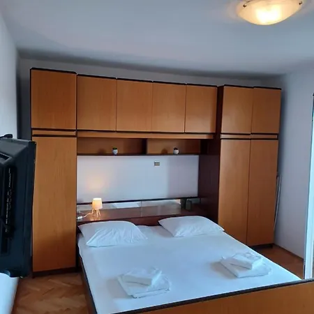 Emilija Apartman Makarska