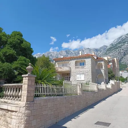 Emilija Apartman Makarska