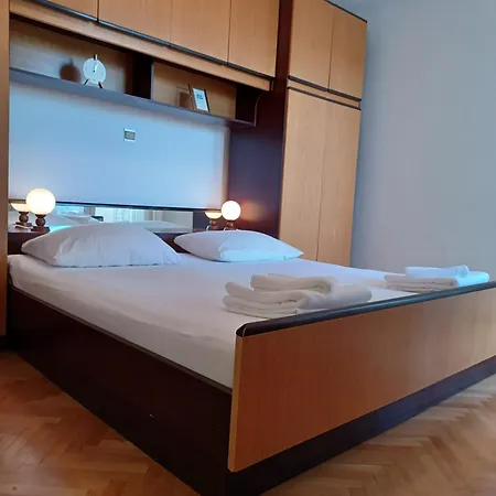 Emilija Apartman
