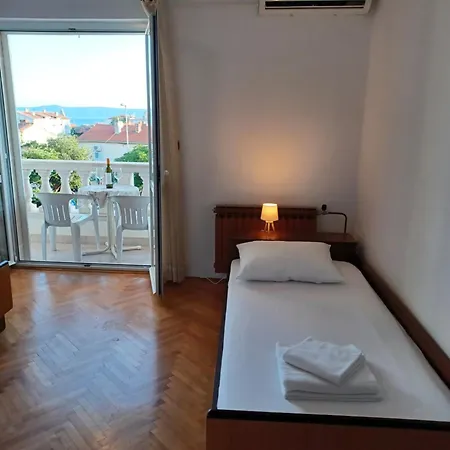 Emilija Lägenhet Makarska