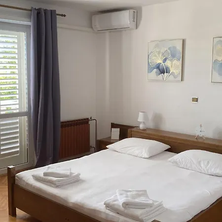 Apartamento Emilija Makarska