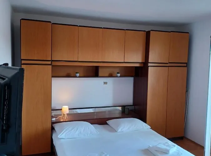 Emilija Apartment Makarska