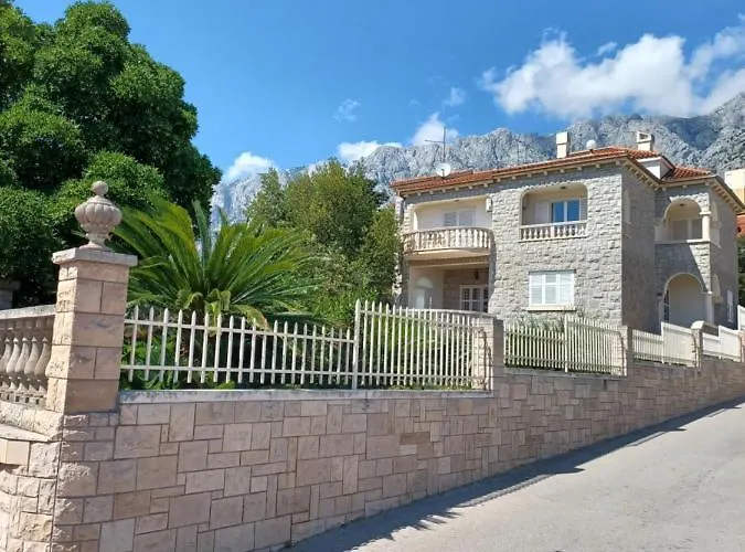 Emilija Apartment Makarska
