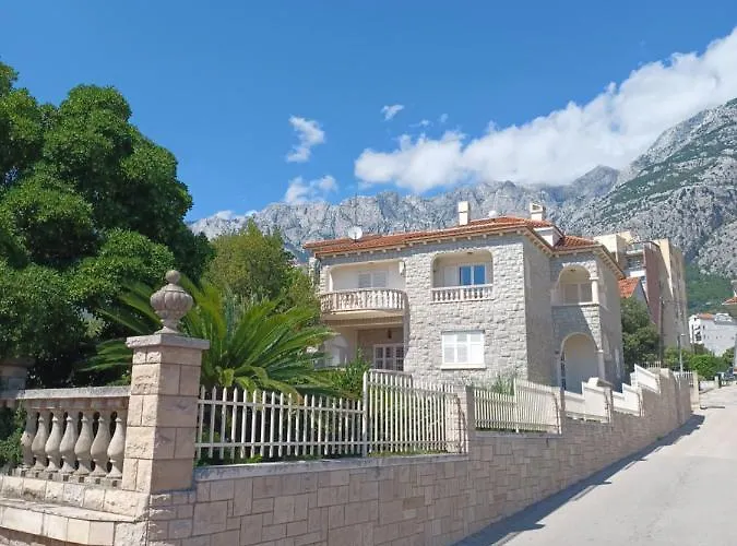 Emilija Apartment Makarska