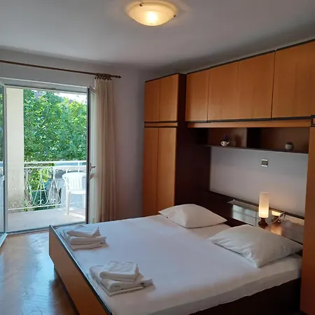 Emilija マカルスカ