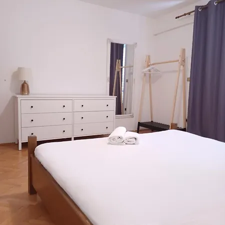 Emilija マカルスカ